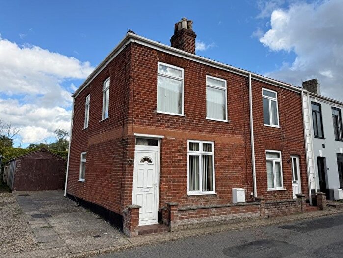 2 Bedroom End Of Terrace House For Sale In Damgate Lane, Acle, Norwich, Norfolk, NR13