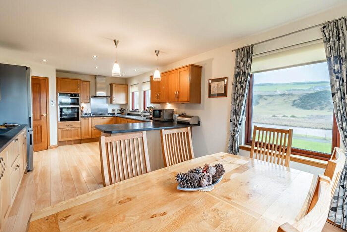 4 Bedroom Bungalow For Sale In Beachgate, Inverbervie, DD10