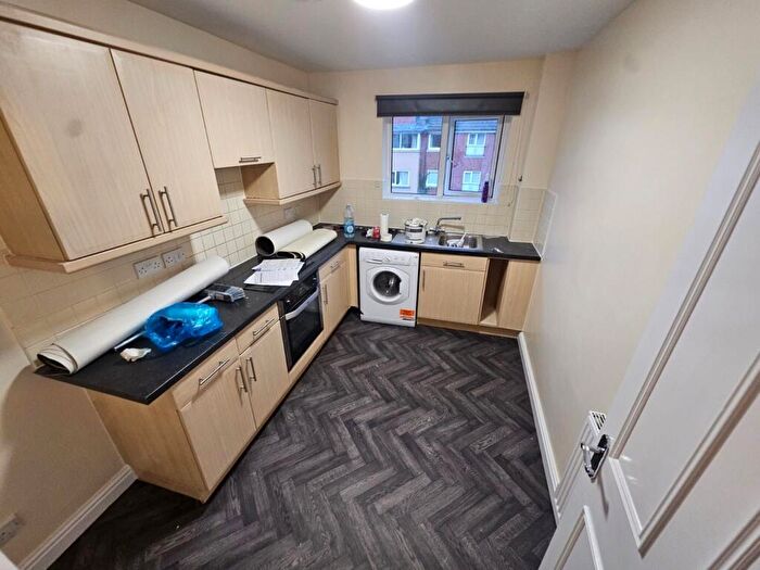 2 Bedroom Apartment To Rent In Apartment, Manchester, M14