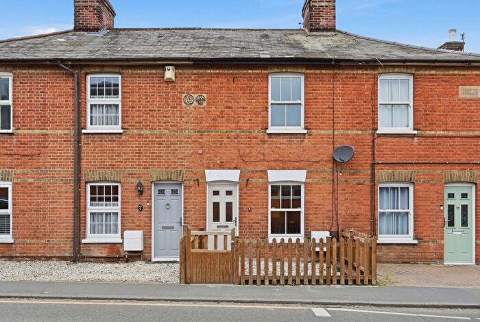 2 Bedroom Terraced House To Rent In Beehive Lane, Chelmsford, CM2