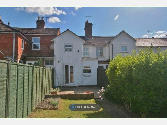 2 Bedroom Terraced House To Rent In Sarum Hill, Basingstoke, RG21