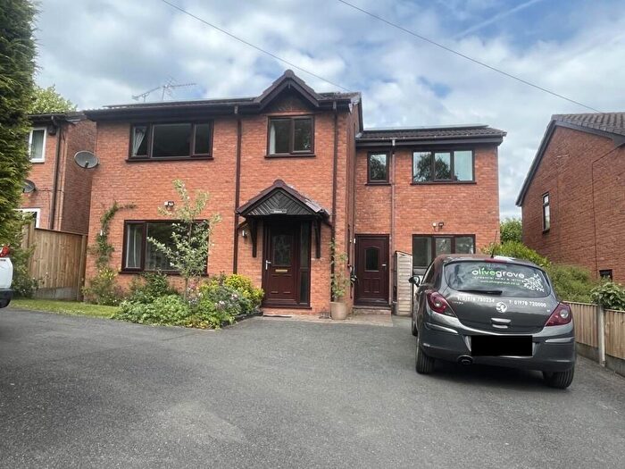4 Bedroom Detached House To Rent In Tanyfron Road, Wrexham, LL11