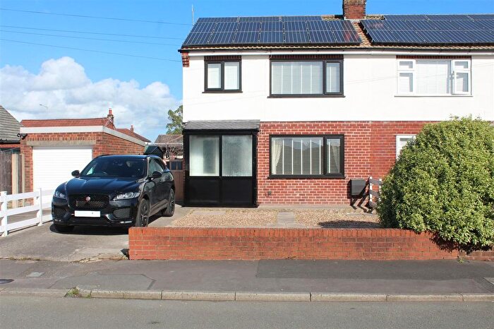 3 Bedroom Semi-Detached House For Sale In Firtrees Avenue, Lostock Hall, Preston, PR5