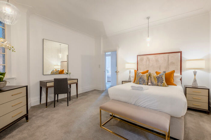 2 Bedroom Flat To Rent In Strathmore Court, Park Road, London, NW8