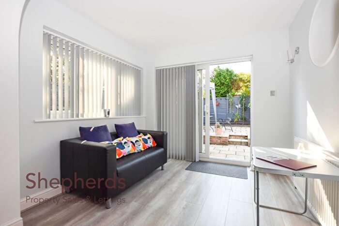 3 Bedroom End Of Terrace House For Sale In Claremont, Cheshunt, Waltham Cross, EN7