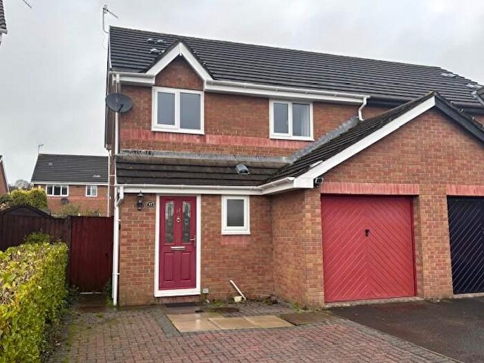 3 Bedroom Semi Detached House To Rent In Glan Y Nant, Tondu, Bridgend, CF32