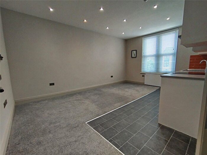 1 Bedroom Flat To Rent In Church Walk, Peterborough, Cambridgeshire, PE1
