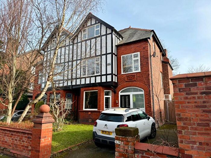 6 Bedroom Semi Detached House For Sale In Arnold Road, Whalley Range, M16
