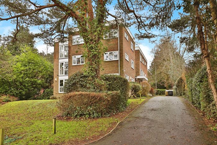 1 Bedroom Flat For Sale In Surrey Road, Poole, Dorset, BH12