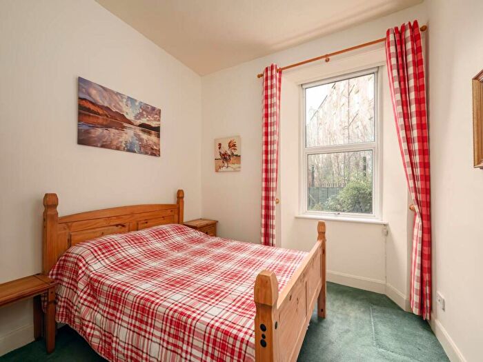 1 Bedroom Flat To Rent In Caledonian Crescent, Dalry, Edinburgh, EH11