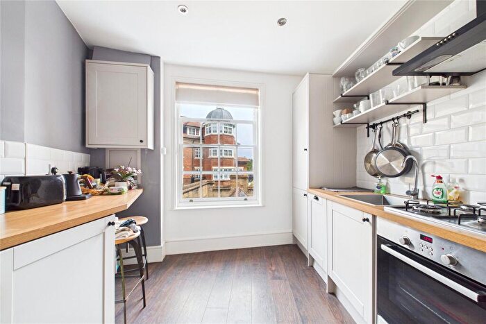 2 Bedroom Apartment To Rent In High Street, Eton, Windsor, Berkshire, SL4