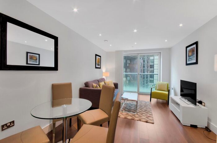 1 Bedroom Flat To Rent In Talisman Tower, Lincoln Plaza, Canary Wharf, London, E14