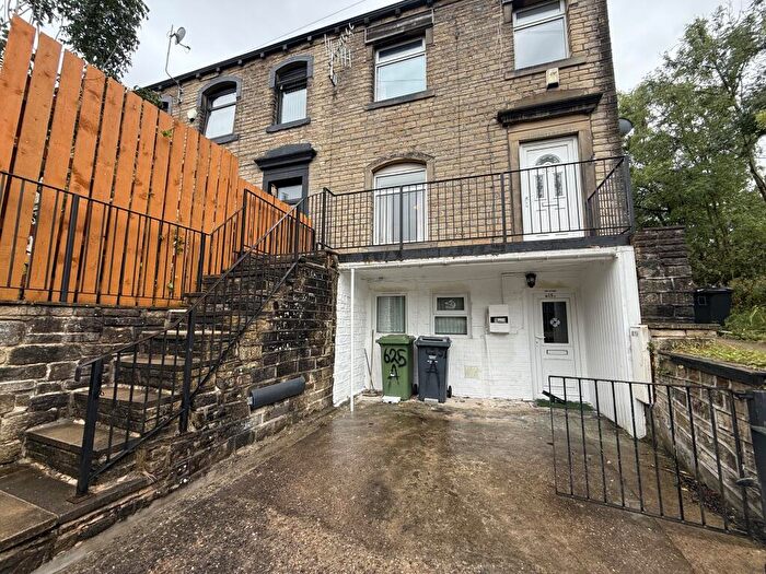 2 Bedroom House To Rent In Manchester Road, Linthwaite, Huddersfield, HD7