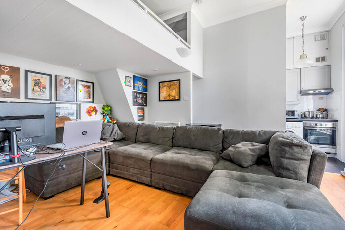 Apartment To Rent In Lee Terrace, Blackheath, London, SE3