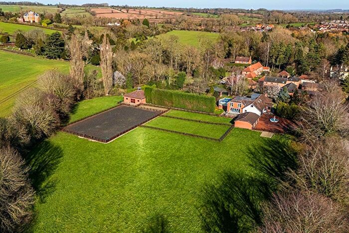 4 Bedroom Detached House For Sale In Greenacres, Lambley Road, Lowdham, Nottinghamshire, NG14