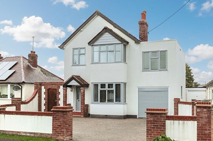 4 Bedroom Property For Sale In Fernhill Road, Begbroke, OX5