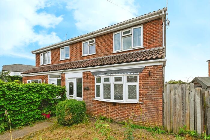3 Bedroom Semi-Detached House For Sale In Queens Avenue, King's Lynn, Norfolk, PE30