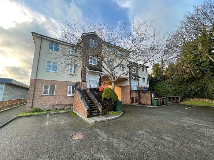 2 Bedroom Flat For Sale In St. Judes, Plymouth, PL4