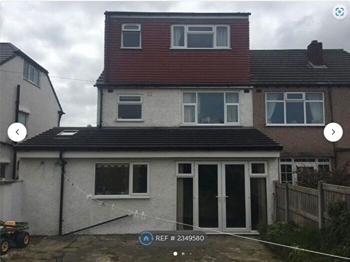 4 Bedroom Semi-Detached House To Rent In Moreton, Cheshire, CH46