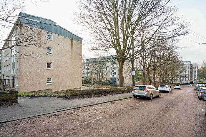 1 Bedroom Flat To Rent In Queen Margaret Court, North Kelvinside, Glasgow, G20