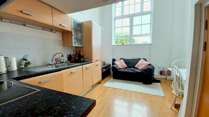 1 Bedroom Flat To Rent In Wollaton House, Bathchelor Street, Angel, N1
