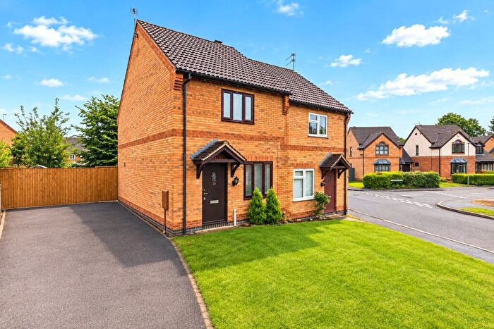 2 Bedroom Semi Detached House For Sale In Carsington Close, Kettering, Northamptonshire, NN16