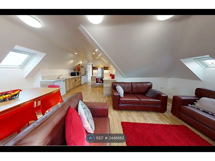 3 Bedroom Flat To Rent In Greenhill Road, Winchester, SO22