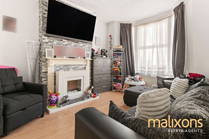 2 Bedroom Terraced House For Sale In Hampton Road, Croydon, CR0