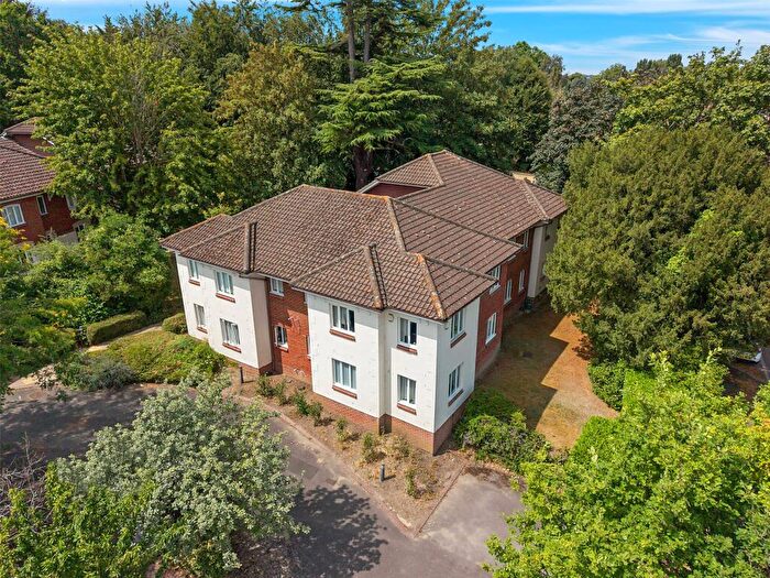 2 Bedroom Apartment For Sale In Guildford Road, Fetcham, Leatherhead, Surrey, KT22