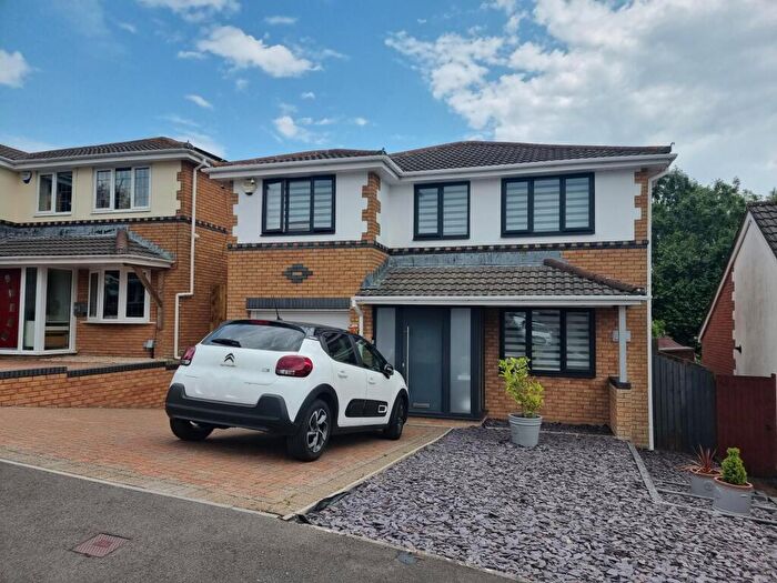4 Bedroom Detached House For Sale In Brookfield Avenue, Barry, CF63