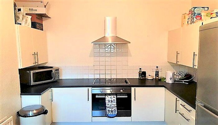 4 Bedroom Maisonette To Rent In Cartington Terrace, Heaton, Newcastle Upon Tyne NE6