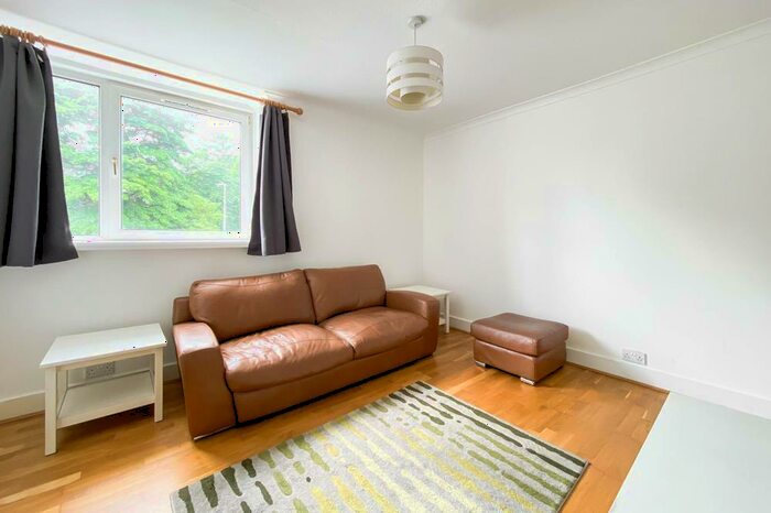 1 Bedroom Flat To Rent In Ferryhill Terrace, Top Floor, AB11