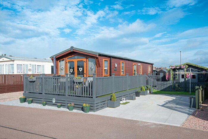 2 Bedroom Park Home For Sale In South Links, Montrose, DD10