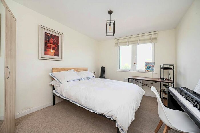 2 Bedroom Flat To Rent In Kinetica Building, Dalston, London, E8
