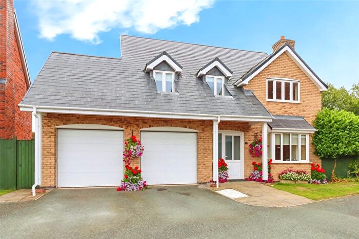 4 Bedroom Detached House For Sale In St. Martins Road, Gobowen, Oswestry, Shropshire, SY10