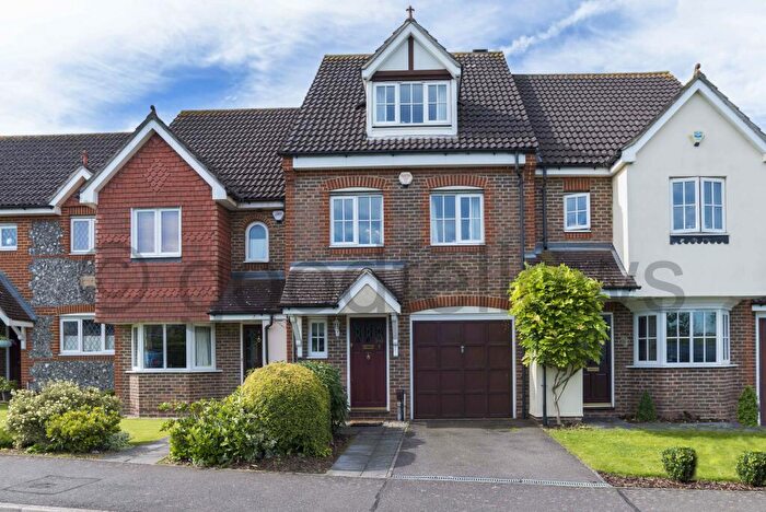 3 Bedroom House To Rent In Shearwater Road, Sutton, Surrey, SM1