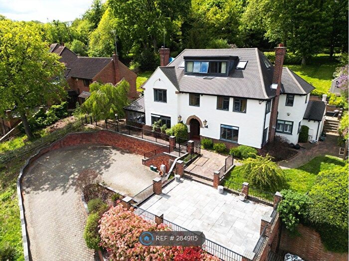 5 Bedroom Detached House To Rent In Copper Beech Close, Hemel Hempstead, HP3