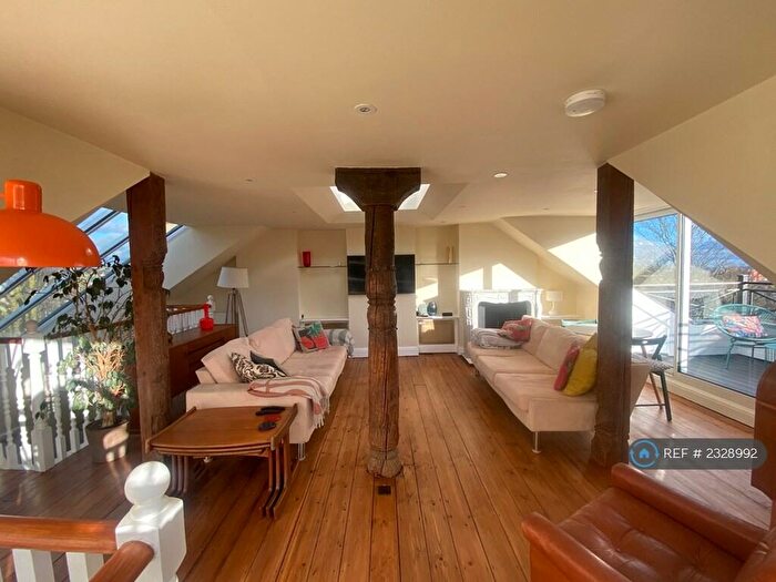 2 Bedroom Flat To Rent In Lyndhurst Rd, London, NW3