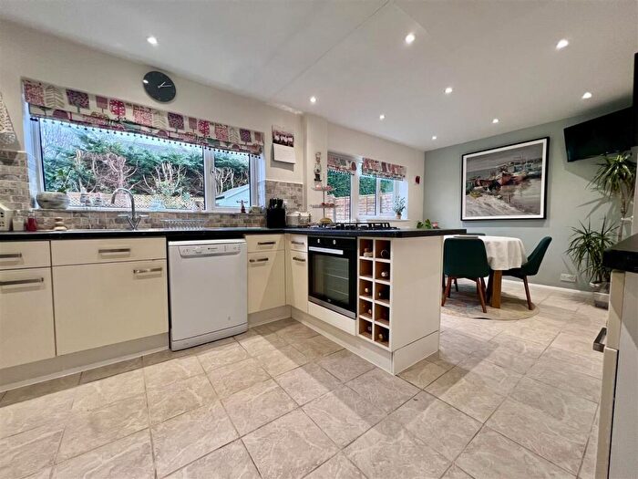 4 Bedroom Detached House For Sale In Burnell Close, Bidford-On-Avon, Alcester, B50