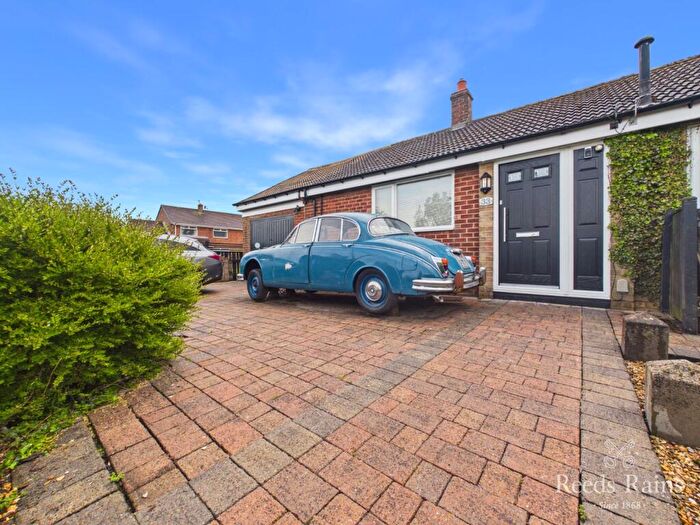 1 Bedroom Bungalow For Sale In Dallymore Drive, Bowburn, Durham, DH6