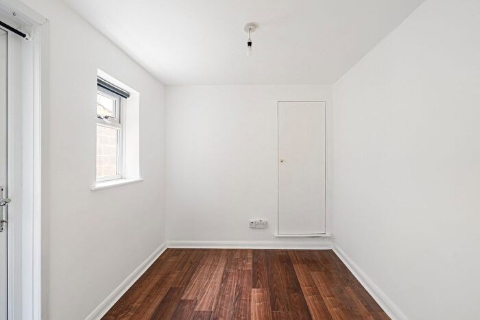 1 Bedroom Flat To Rent In Highfield Road, Dartford, Kent, DA1