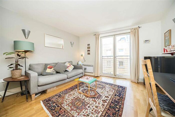 1 Bedroom Flat For Sale In Plumbers Row, Aldgate East, E1