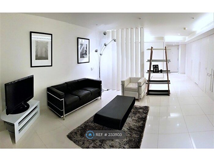 Studio To Rent In Pan Peninsula Square, London, E14