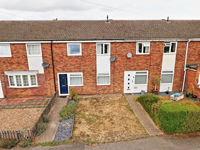 3 Bedroom Terraced House For Sale In Brampton Gardens, Eynesbury, St Neots, PE19