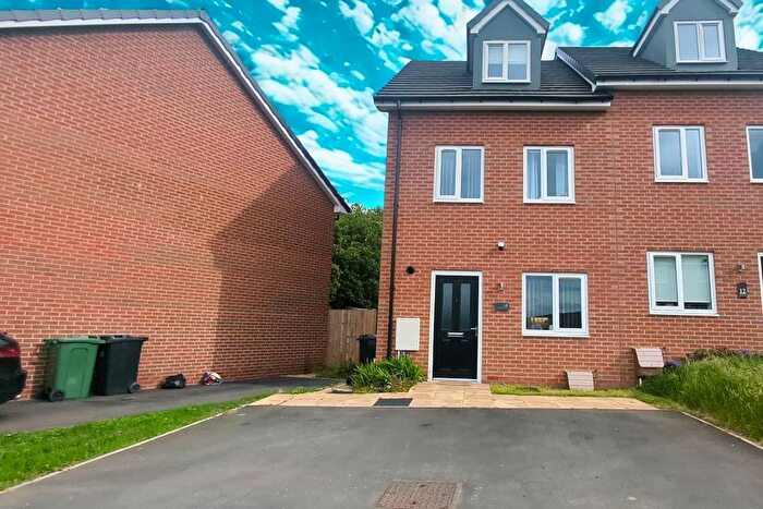 3 Bedroom Semi Detached House For Sale In High Farm Court, Hanging Heaton, Batley, WF17