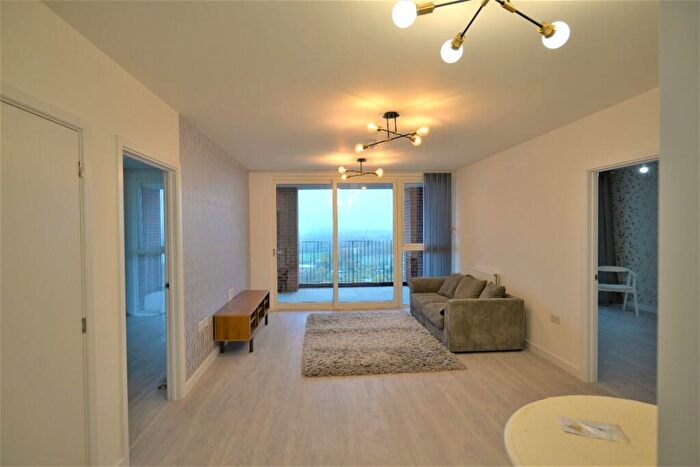 2 Bedroom Apartment To Rent In Shearwater Drive, London, NW9