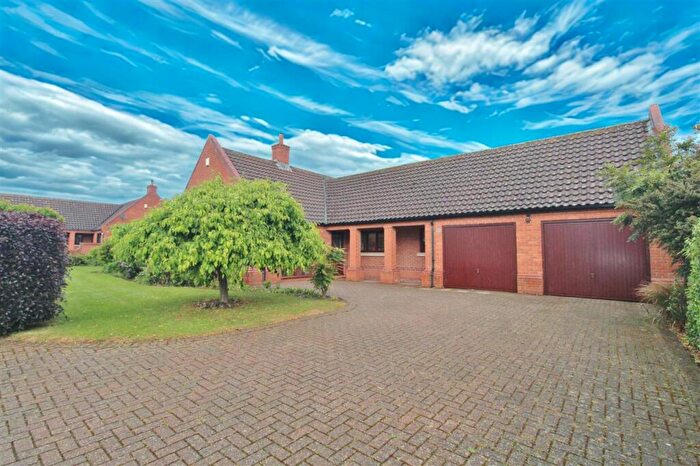 4 Bedroom Detached Bungalow For Sale In The Three Bees, Green Street, Great Gonerby, Grantham, NG31