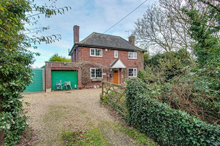 3 Bedroom Detached House For Sale In Main Road, Three Holes, PE14