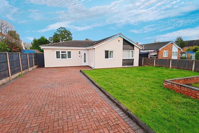 4 Bedroom Detached Bungalow To Rent In Willow Court, Wrexham, LL13