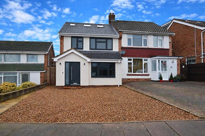4 Bedroom Semi Detached House For Sale In Laburnham Crescent, Spinney Hill, Northampton, NN3